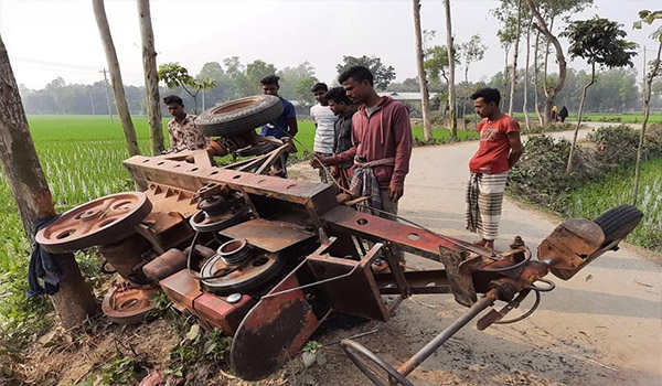 সিরাজগঞ্জে ইটভাঙা মেশিননিয়ন্ত্রণ হারিয়ে গাছের সাথে ধাক্কা, ২ স্কুলছাত্র নিহত