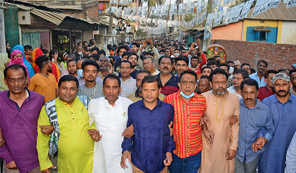 বগুড়ায় পৌর নির্বাচনে বিএনপি'র গনসংযোগ, আধুনিক বগুড়া গড়তে ধানের শীষে ভোট দিন-স্বাধীন