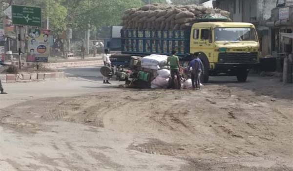 বছর না যেতেই বেহাল কুষ্টিয়া-ঝিনাইদহ মহাসড়ক