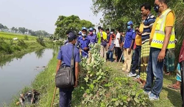 কুষ্টিয়ায় ক্যানেল থেকে অজ্ঞাত ব্যক্তির মরদেহ উদ্ধার