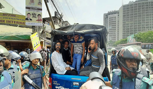 দ্বিতীয় দফায় রিমান্ডে ছাত্র অধিকার পরিষদের ১২ নেতাকর্মী