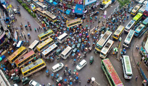 ২২ দিন পর সড়কে গণপরিবহন