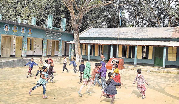 শিক্ষা ঝুঁকিতে দেশের ৫৯ লাখ শিক্ষার্থী : গবেষণা