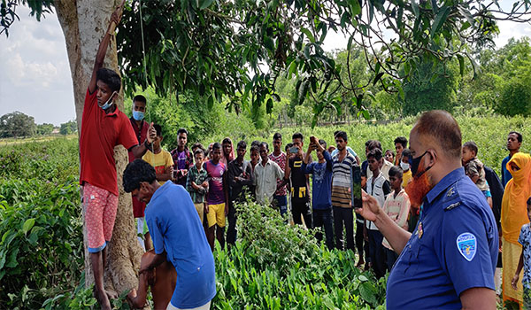 কমলগঞ্জের পাত্রখোলায় চা শ্রমিকের অর্ধ ঝুলন্ত লাশ উদ্ধার