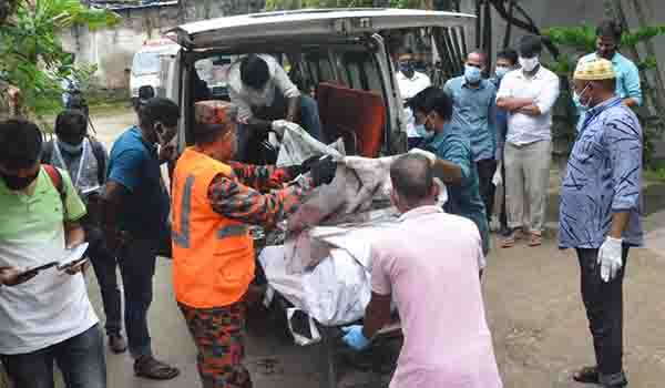 পুড়ে যাওয়া লাশ দ্রুত দাফন করুন : ফরেনসিক প্রধান