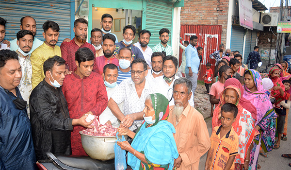 বগুড়ায় তারেক রহমানের নামে গরু কোরবানি