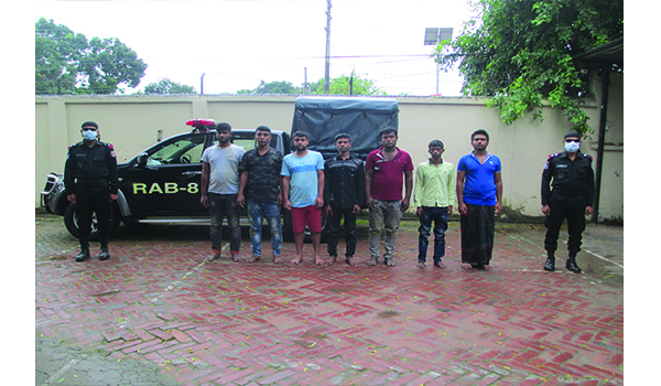 ফরিদপুরের মধুখালীতে বিকাশ প্রতারক দলের সদস্য ইয়াবাসহ সাতজন গ্রেপ্তার