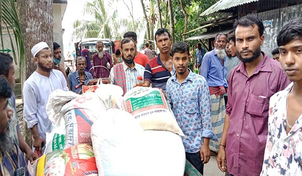 ঝালকাঠিতে ১০ টাকার চাল বিক্রিতে অনিয়ম