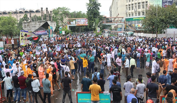 সাম্প্রদায়িক হামলা : সারাদেশে ৭১ মামলা, গ্রেফতার ৪৫০