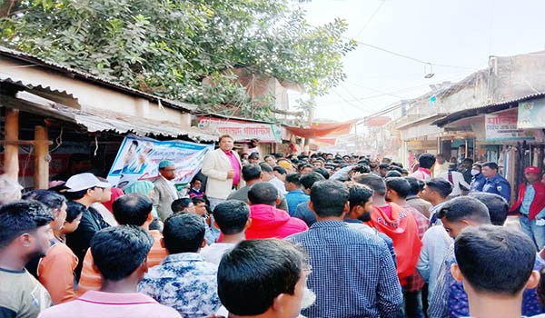 খালেদা জিয়ার সুচিকিৎসার দাবিতে জয়পুরহাটে স্বেচ্ছাসেবক দলের বিক্ষোভ সমাবেশ