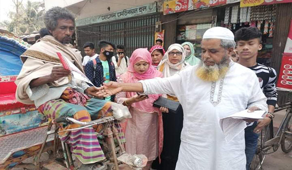 দ্রব্যমূল্য বৃদ্ধির প্রতিবাদে দোহার-নবাবগঞ্জে বিএনপির লিফলেট বিতরণ