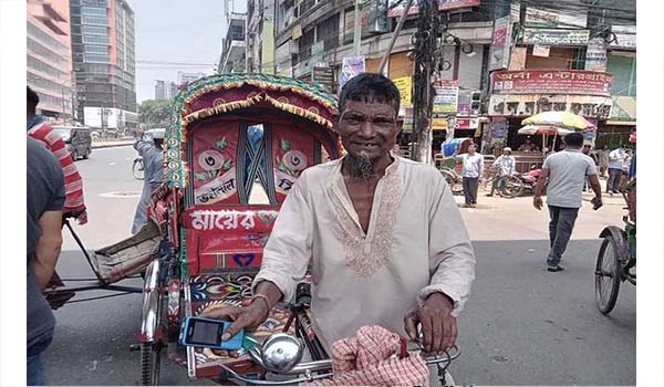 ছেলেমেয়েদের জন্য জামাকাপড় কিনবেন না? দেহি টাকা তো নাই!