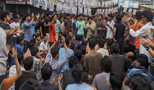 ভোট কেনার অভিযোগে কুবি ছাত্রলীগ সভাপতি আটক, ছিনিয়ে নিলেন কর্মীরা