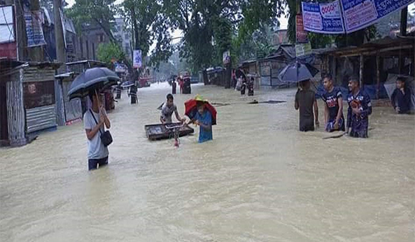 ভারী বৃষ্টি ও পাহাড়ি ঢলে মৌলভীবাজারে বন্যা, কন্ট্রোল রুম চালু