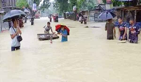 মৌলভীবাজারে ২০০ গ্রাম পানিবন্দি হয়ে বন্যাদুর্গত এক লাখ ৬০ হাজার মানুষ