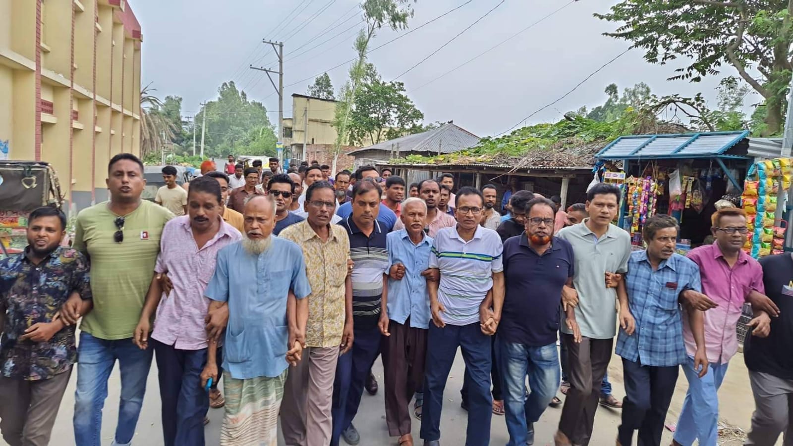 মেয়র সাইফুল ও পিন্টুকে জেলহাজতে পাঠানোর প্রতিবাদে গাবতলীতে বিক্ষোভ মিছিল ও সমাবেশ