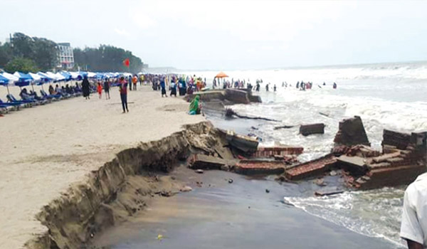 ভেঙে গেছে কক্সবাজারের লাবণী ও সুগন্ধা বিচ