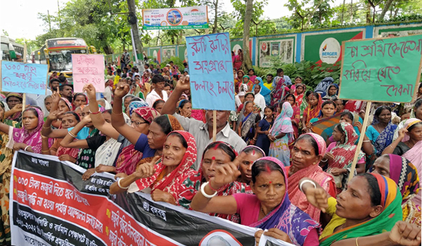 ফের আন্দোলনে চা শ্রমিকরা