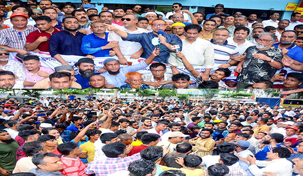 ক্ষমতায় টিকে থাকতে মরিয়া হয়ে ওঠেছে সরকার : ডা. শাহাদাত হোসেন