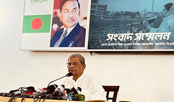 তারেক-জুবাইদার বিরুদ্ধে গ্রেফতারি পরোয়ানা সরকারের রাজনৈতিক প্রতিহিংসা : মির্জা ফখরুল