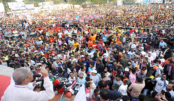 নির্দলীয় সরকার ছাড়া কোনো নির্বাচন হতে দেয়া হবে না : মির্জা ফখরুল