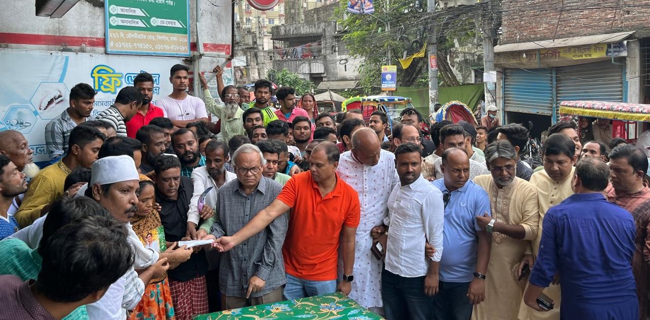 রিক্সা চালক শহীদ সাগরের পরিবারের দ্বায়িত্ব নিলেন তারেক রহমান