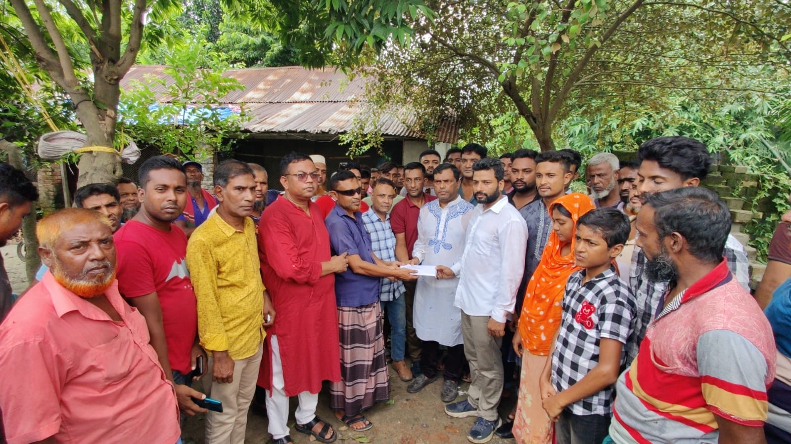 ২৮ অক্টোবরের সমাবেশে গুলিবিদ্ধ হাফিজারকে চিকিৎসা সহায়তা দিলেন তারেক রহমান