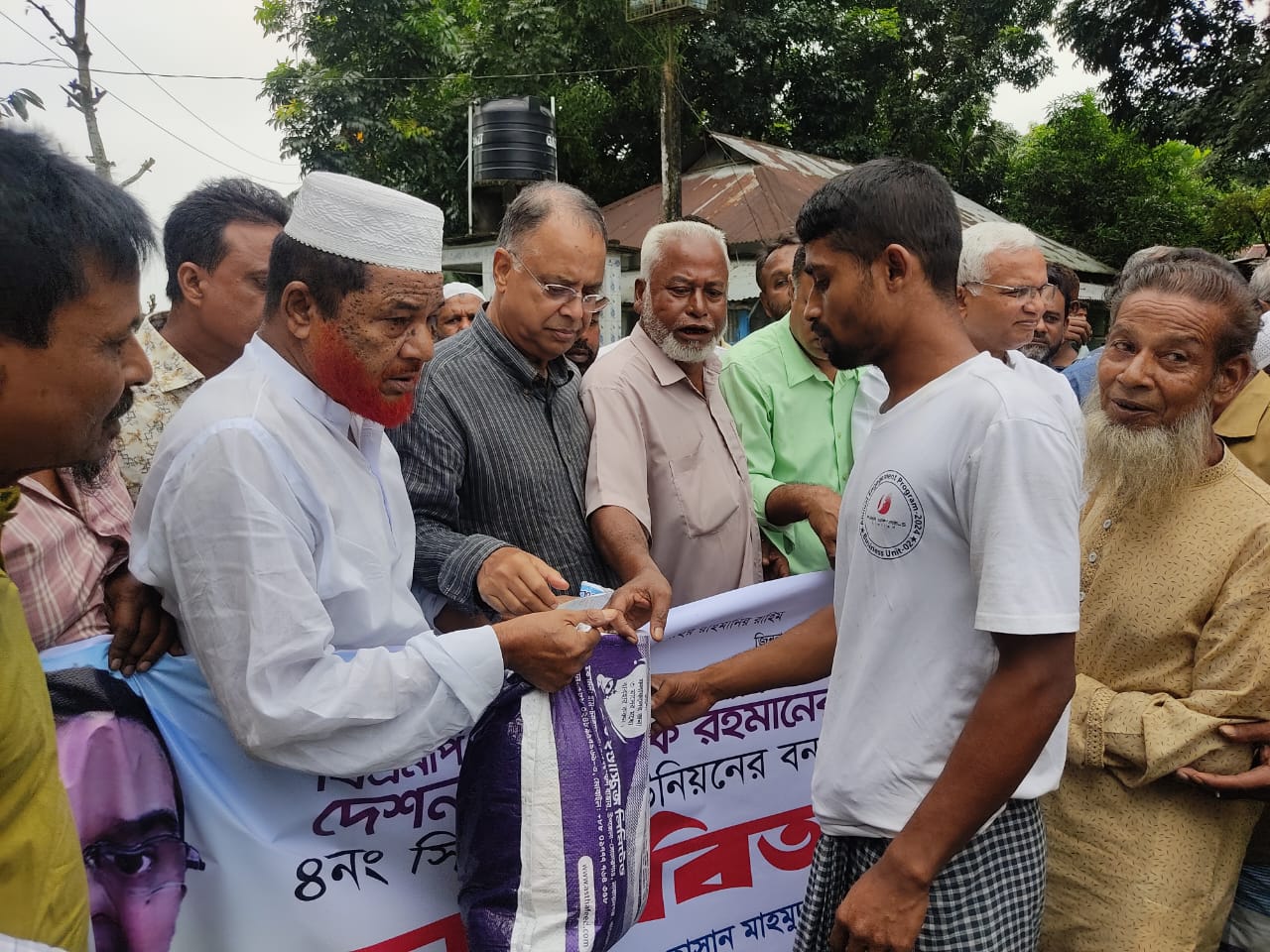 বন্যাপরবর্তী পূনর্বাসনে মানুষের পাশে থাকবে বিএনপি : ইকবাল মাহমুদ টুকু