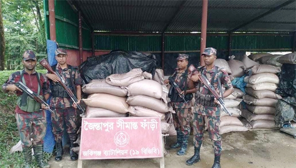 সিলেটে অর্ধ কোটি টাকার চোরাচালানের পন্য জব্দ