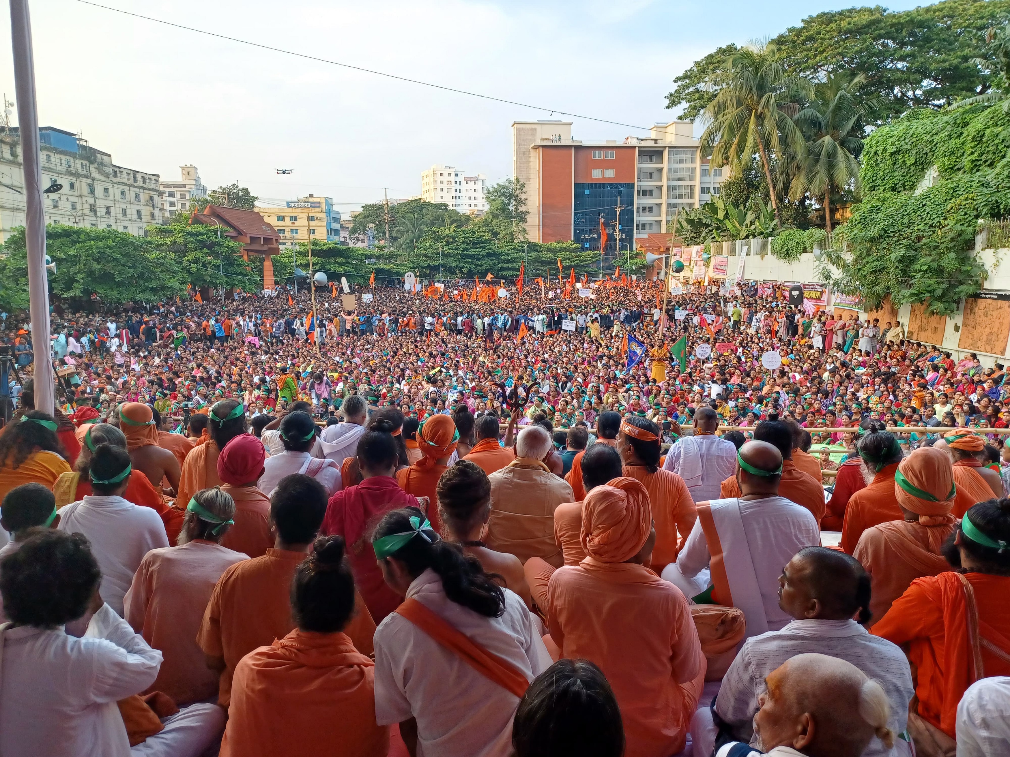 চট্টগ্রামের লালদিঘী মাঠে সনাতন জাগরণ মঞ্চের গণসমাবেশ