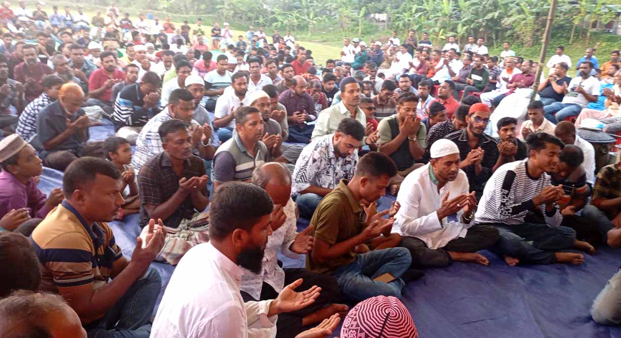 ঈশ্বরদীতে বিএনপি নেতাদের কারামুক্তি ও সুস্থতা কামনায় দোয়া 