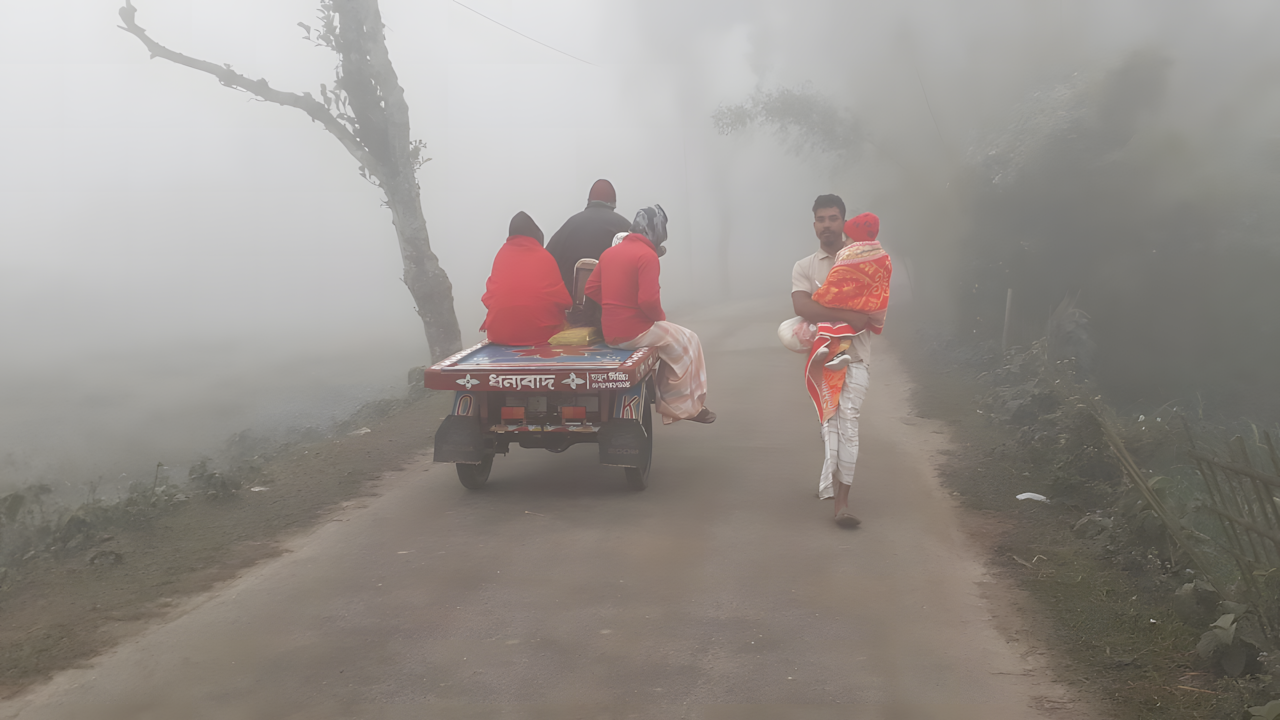 শীতে কাবু পঞ্চগড়, তাপমাত্রা নেমেছে ১০ ডিগ্রিতে