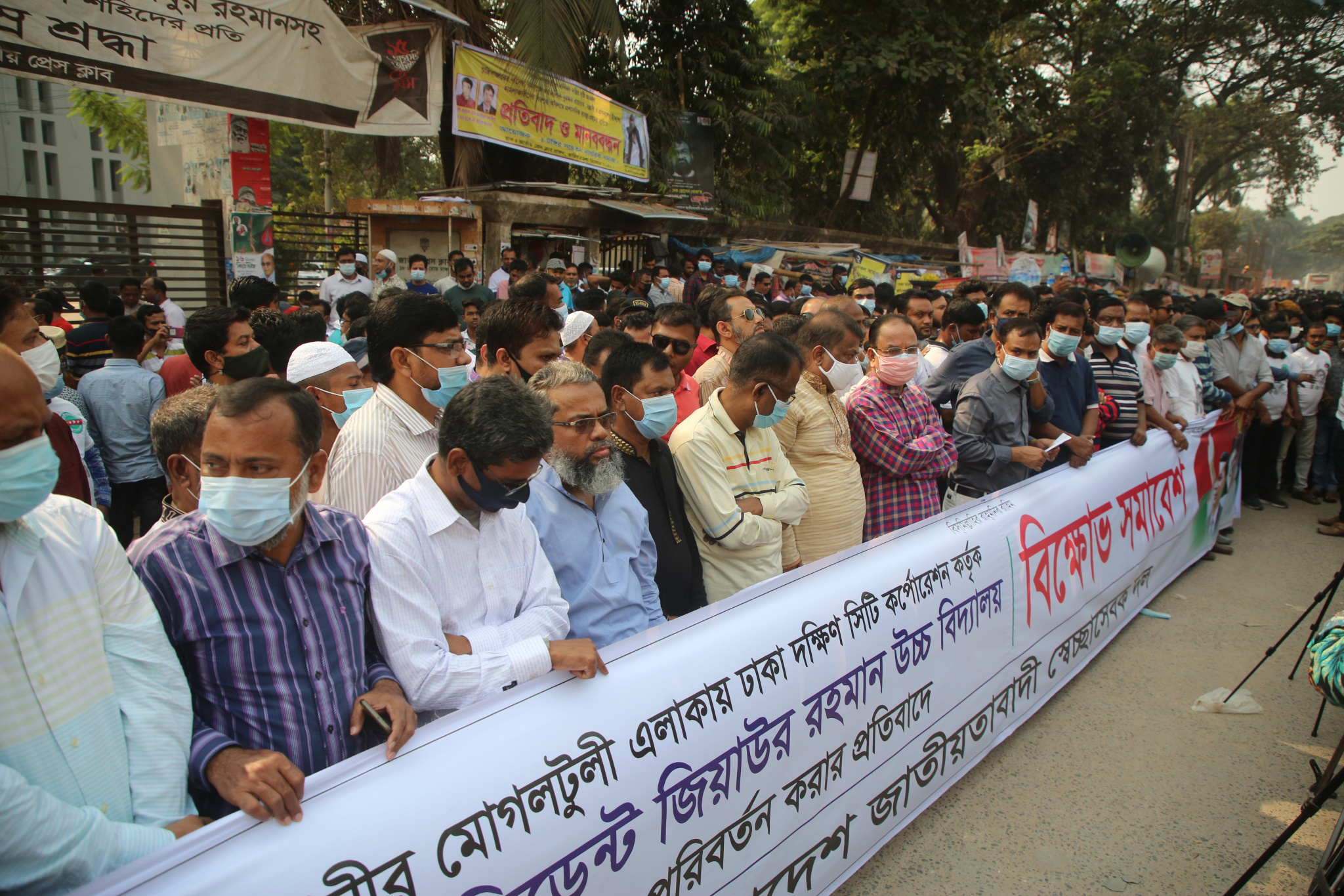 দেশে খালেদা জিয়ার থেকে গরিব আর কেউ নেই-গয়েশ্বর